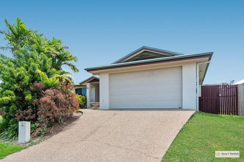 5 Helvellyn St, Bushland Beach, QLD 4818