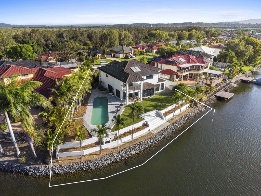66 Lakeshore Dr, Helensvale, QLD 4212