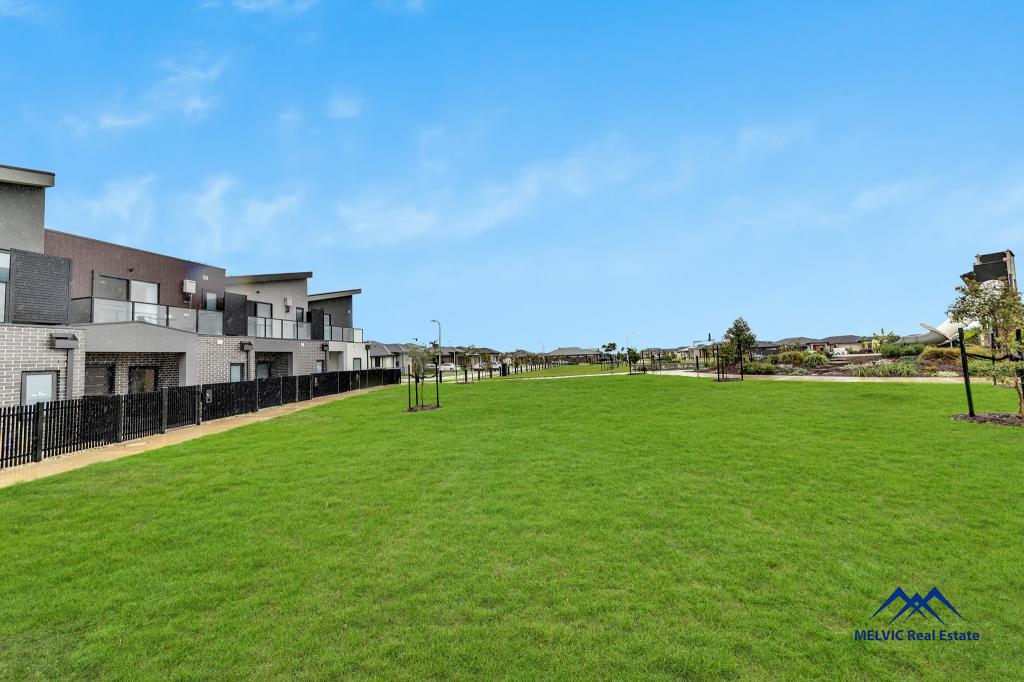 5 Nemesia Lane, Clyde, VIC 3978