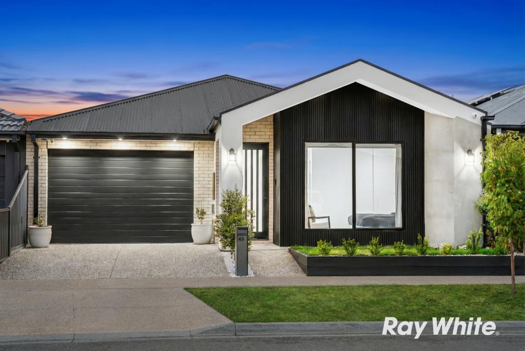 43 RAVINE DR, WOLLERT, VIC 3750
