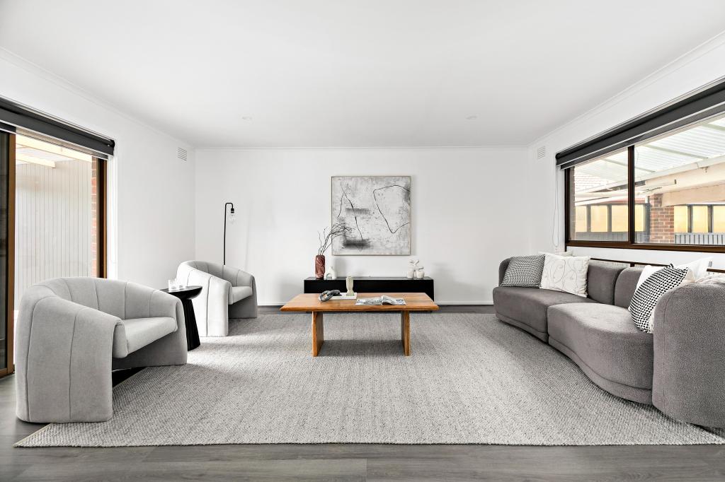 38 Penguin St, Melton, VIC 3337