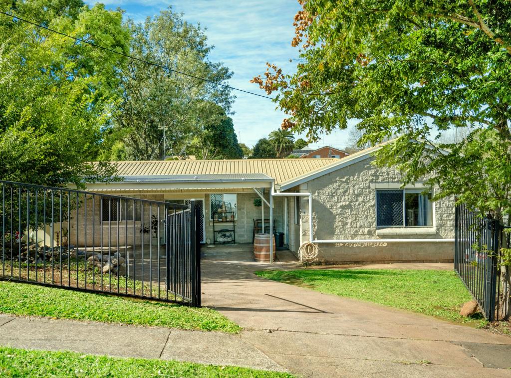 1&2/22 HUME ST, NORTH TOOWOOMBA, QLD 4350