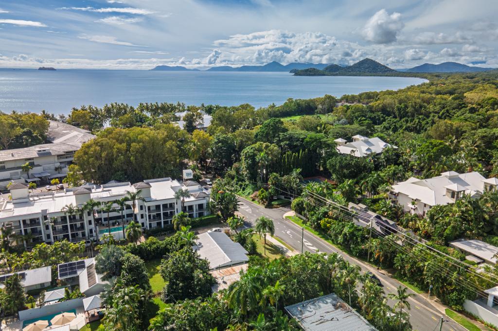 30 Veivers Rd, Palm Cove, QLD 4879