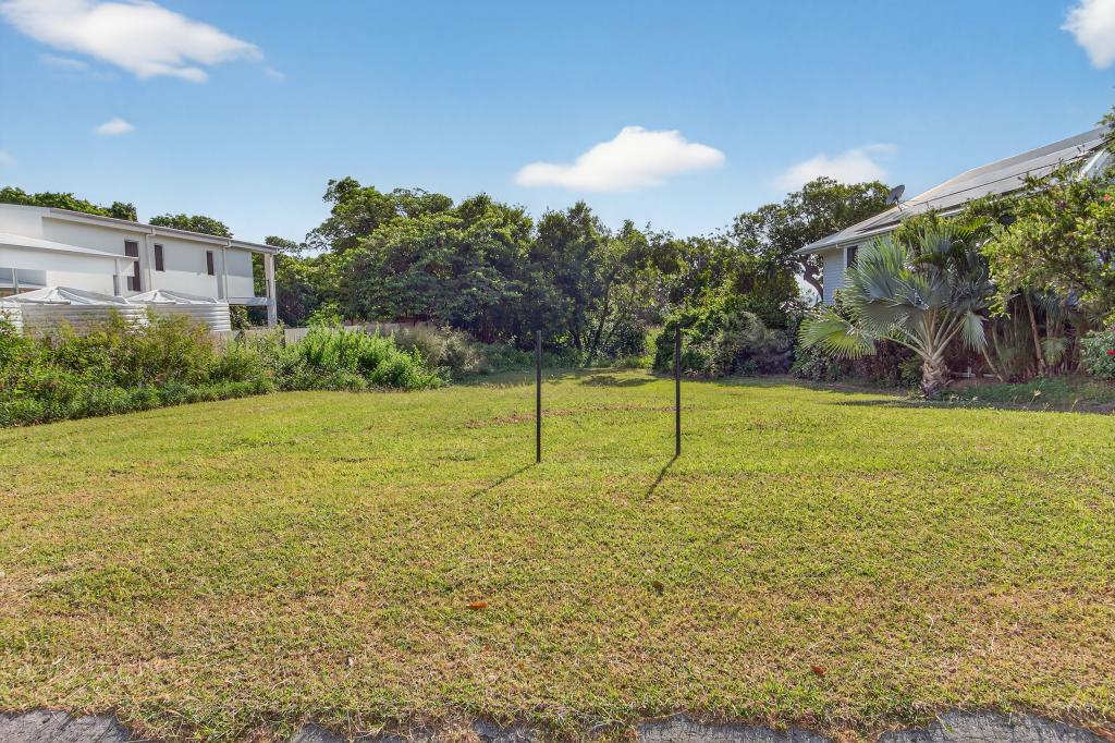 94 Gloucester Ave, Hideaway Bay, QLD 4800