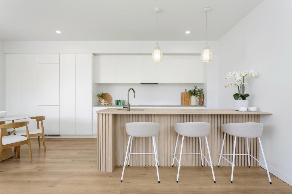 2/33 Fifth Ave, Palm Beach, QLD 4221