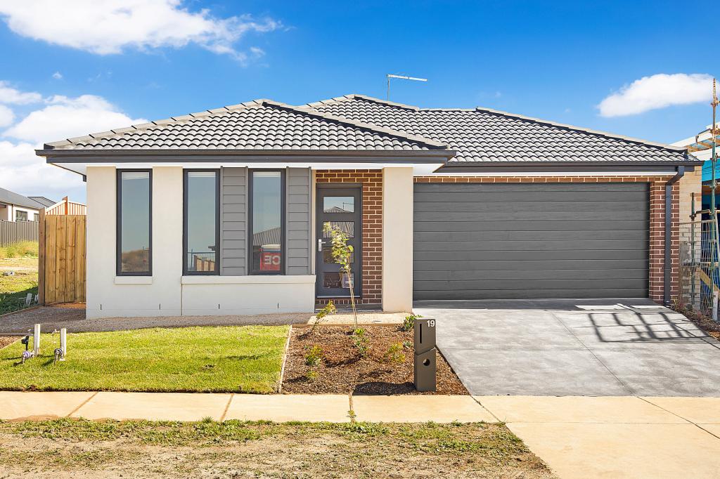 19 Colombard St, Mount Duneed, VIC 3217