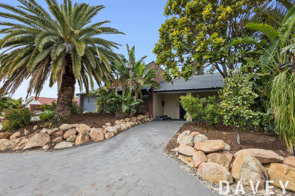 27 New Cross Rd, Kingsley, WA 6026