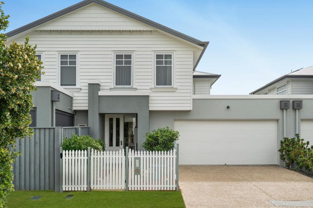 15 ASTOR ST, NEWPORT, QLD 4020