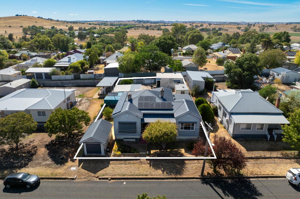 28 Belmore St, Canowindra, NSW 2804