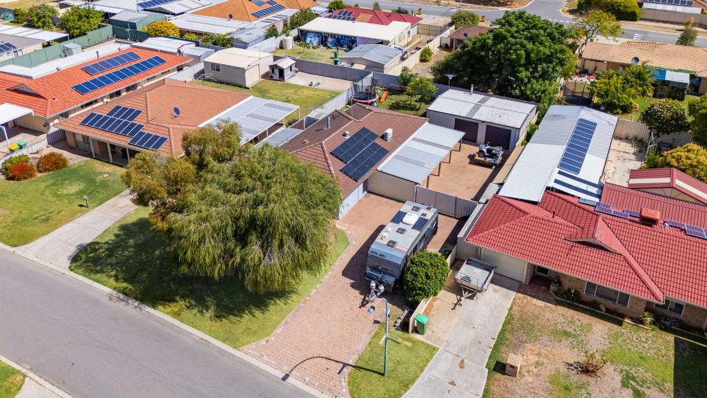 26 GRADY CT, WAIKIKI, WA 6169