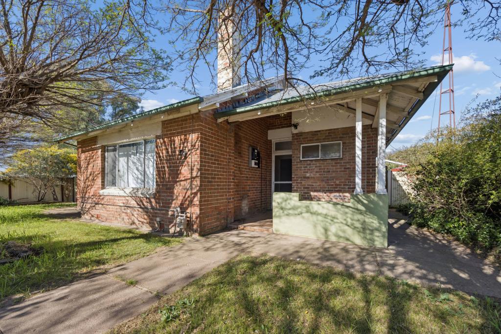 59 Marsden St, Boorowa, NSW 2586