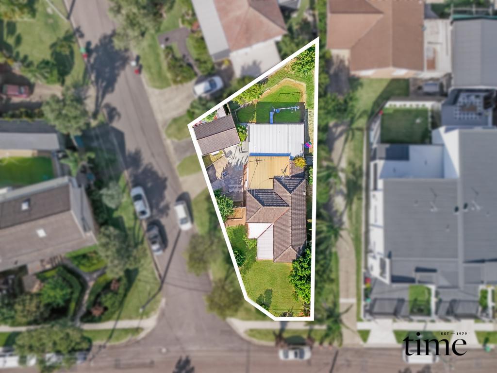 6 Daisy St, Roselands, NSW 2196