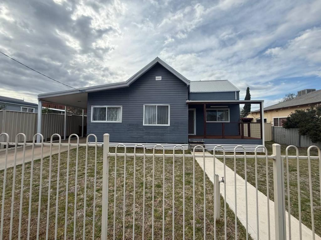 11 Napier St, Condobolin, NSW 2877