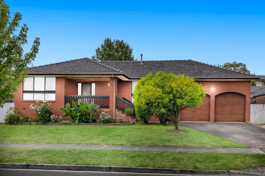 4 Silverton Dr, Ferntree Gully, VIC 3156