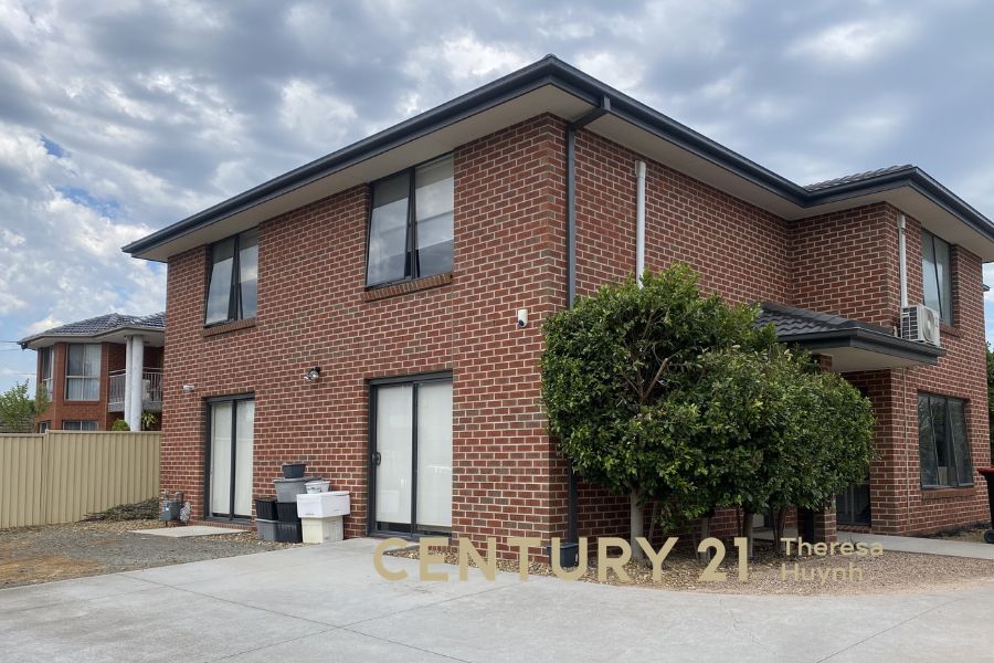 10 Oak Gr, Springvale, VIC 3171