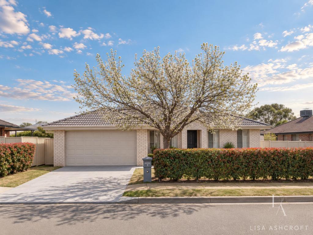 9 FALCON DR, CALALA, NSW 2340