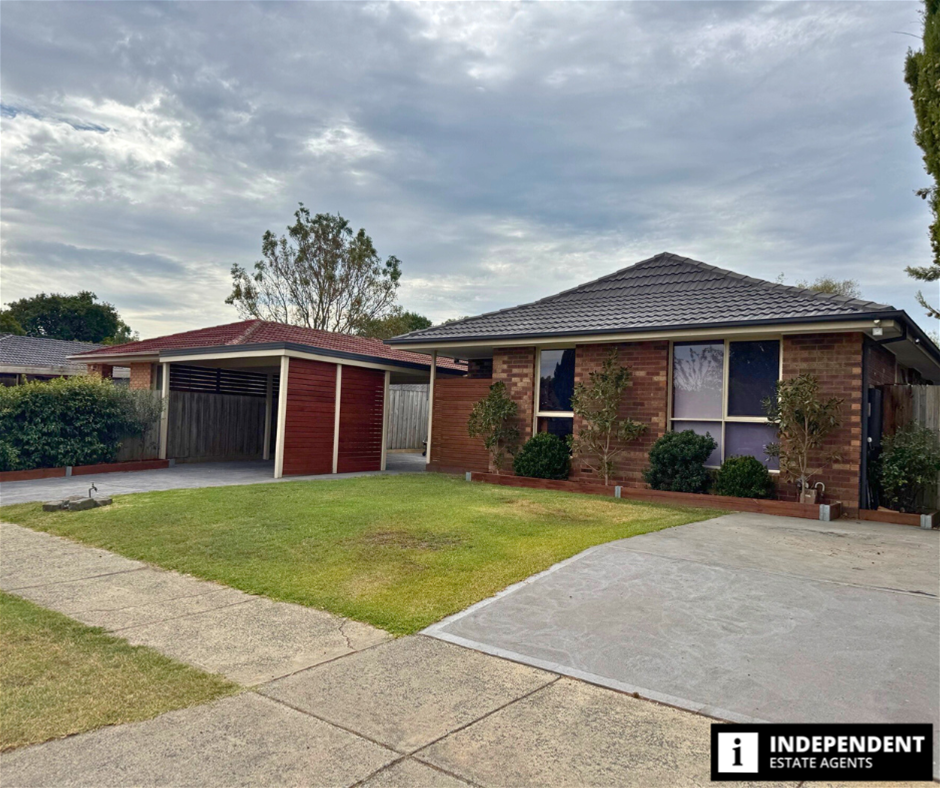 8 County Dr, Berwick, VIC 3806