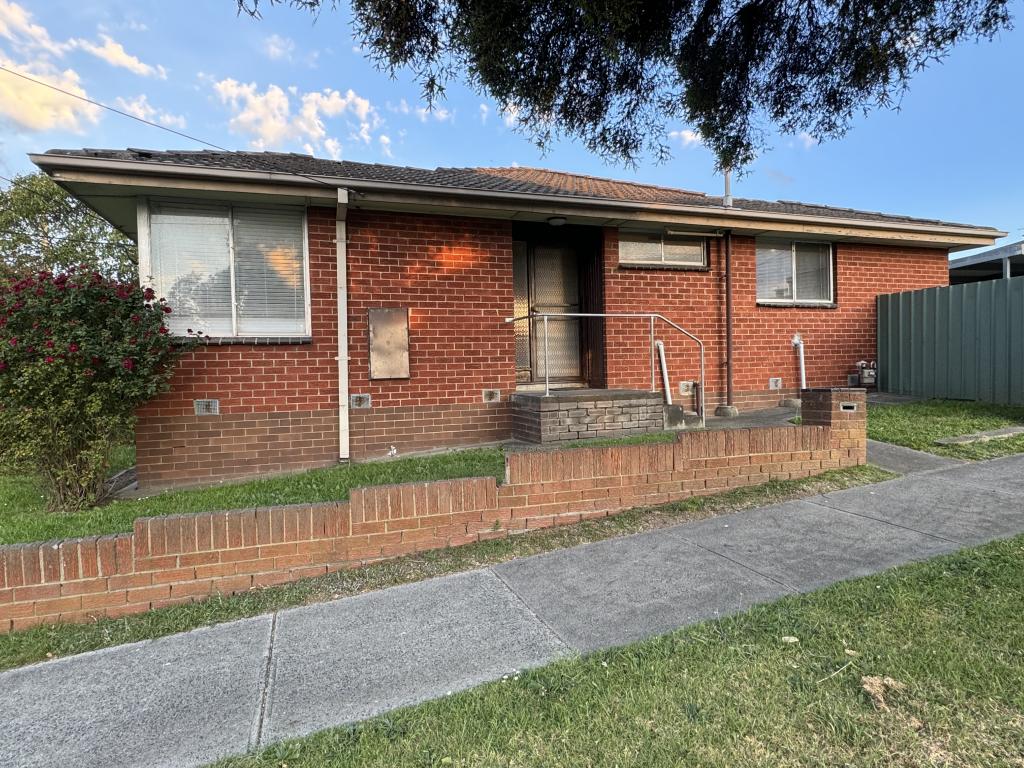 2/2 Garside St, Dandenong, VIC 3175