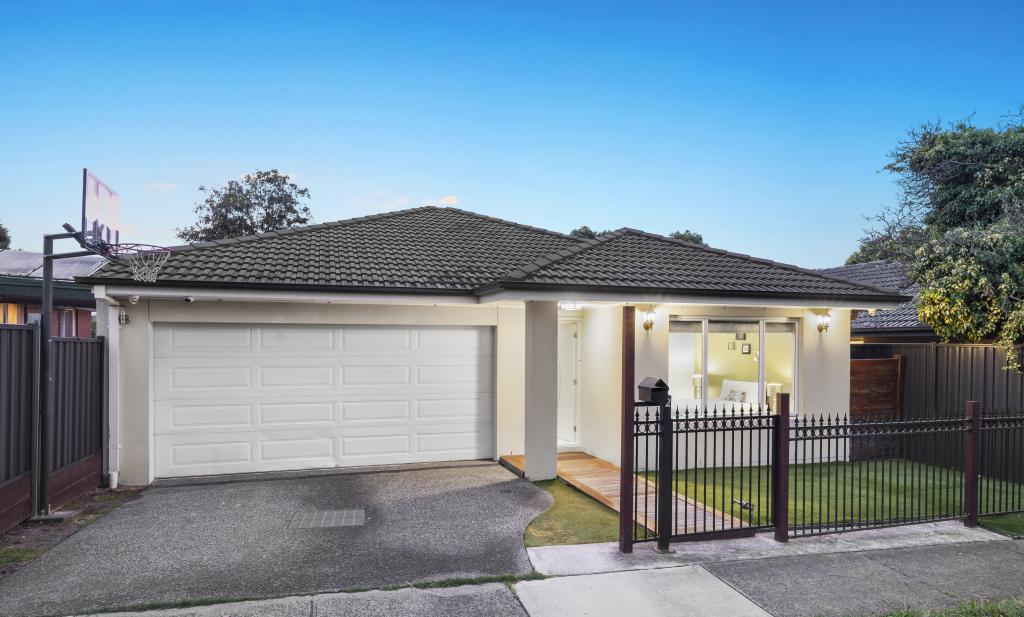 2 RUSSELL CRES, BORONIA, VIC 3155