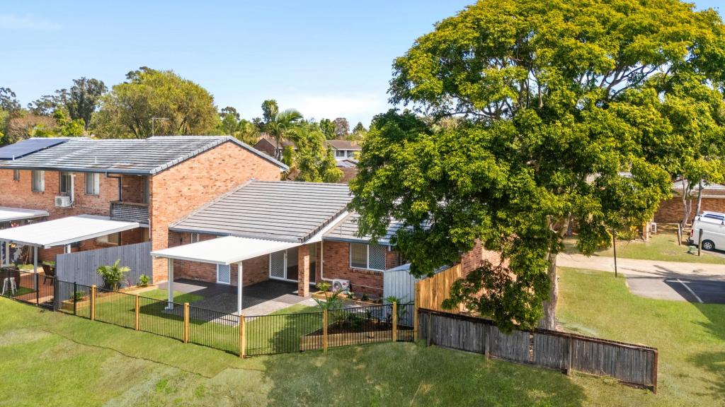 20/33 Edmund Rice Dr, Southport, QLD 4215