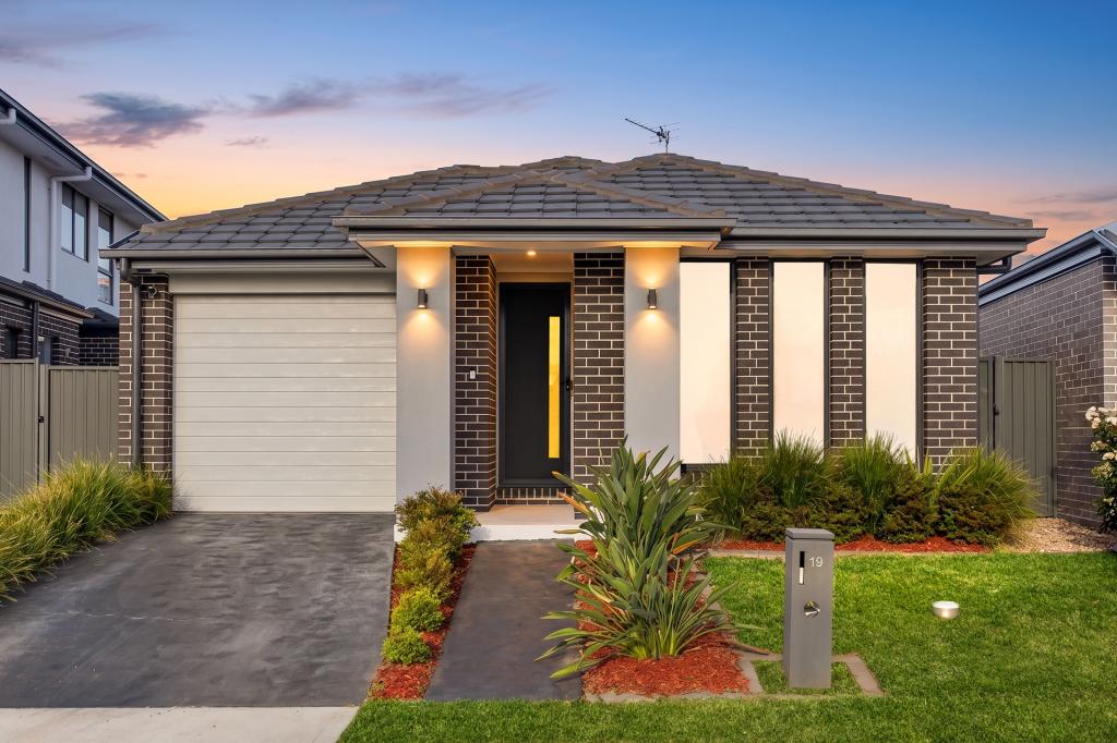 19 Caledonia Cres, Melonba, NSW 2765