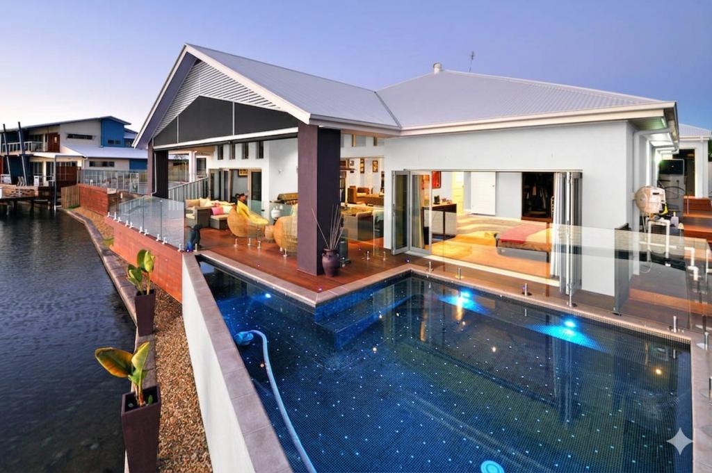 5 Manacor Pl, Coombabah, QLD 4216
