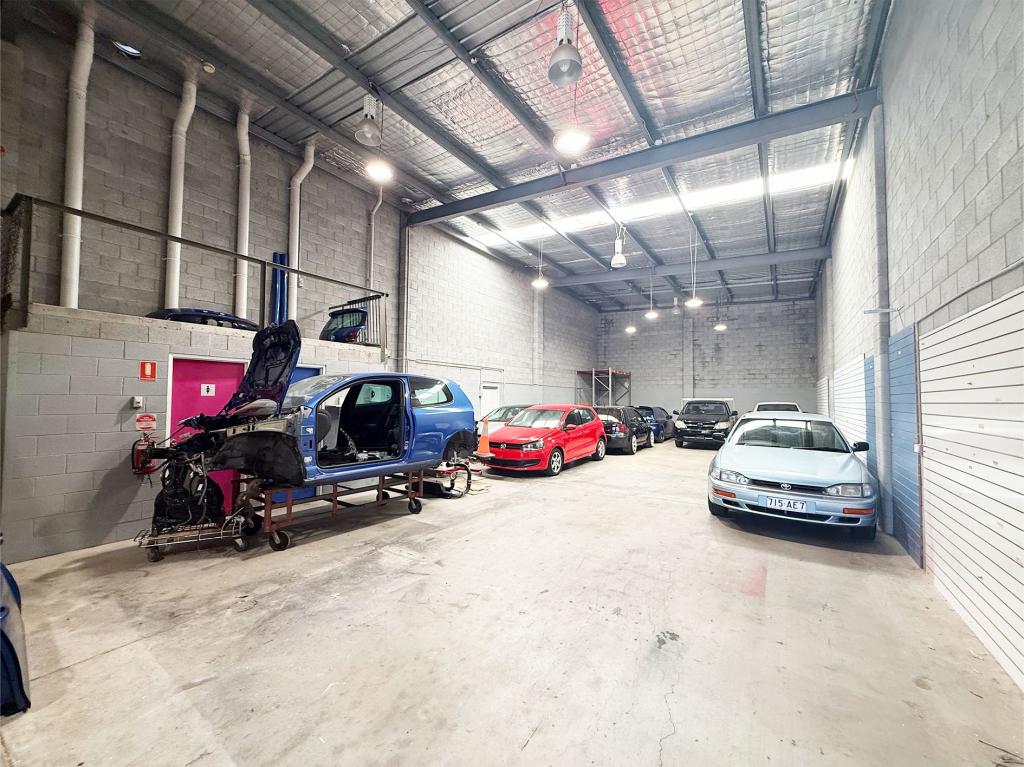 1/10 SMALLWOOD ST, UNDERWOOD, QLD 4119