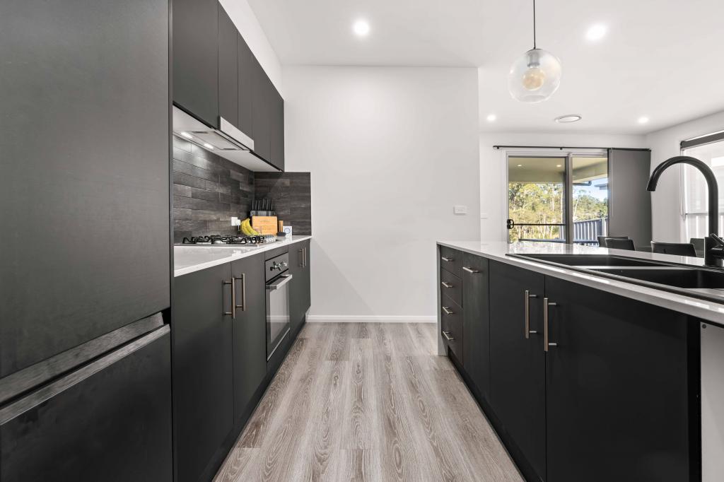 20 BIRKDALE CCT, SUSSEX INLET, NSW 2540