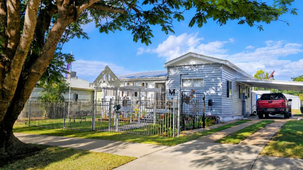 45 Warton St, Gayndah, QLD 4625