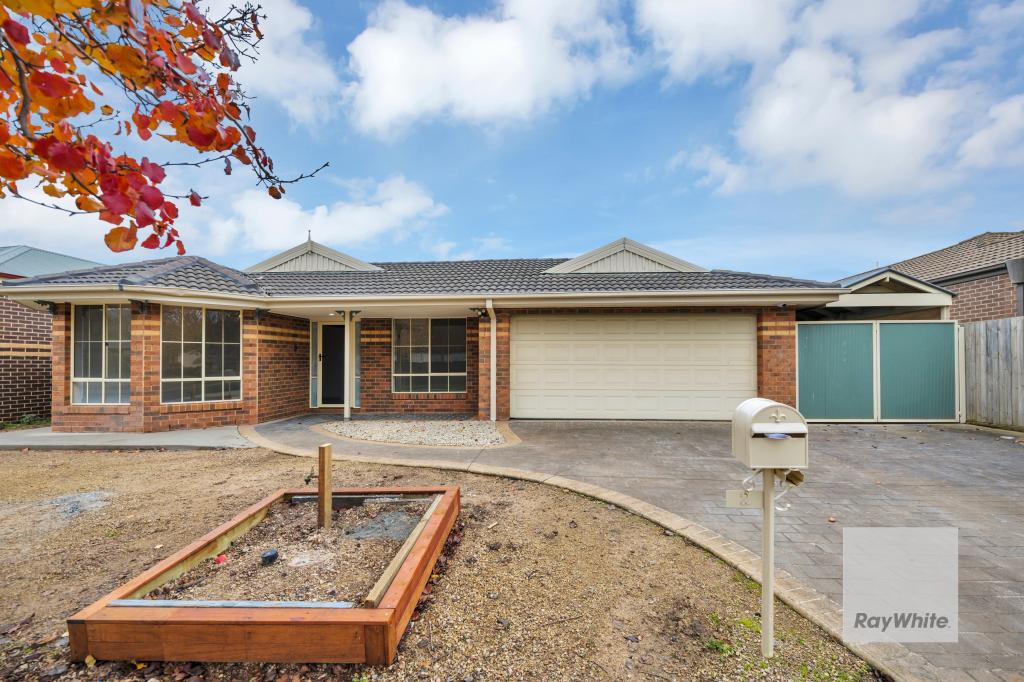 2 Flagstaff Lane, Taylors Hill, VIC 3037