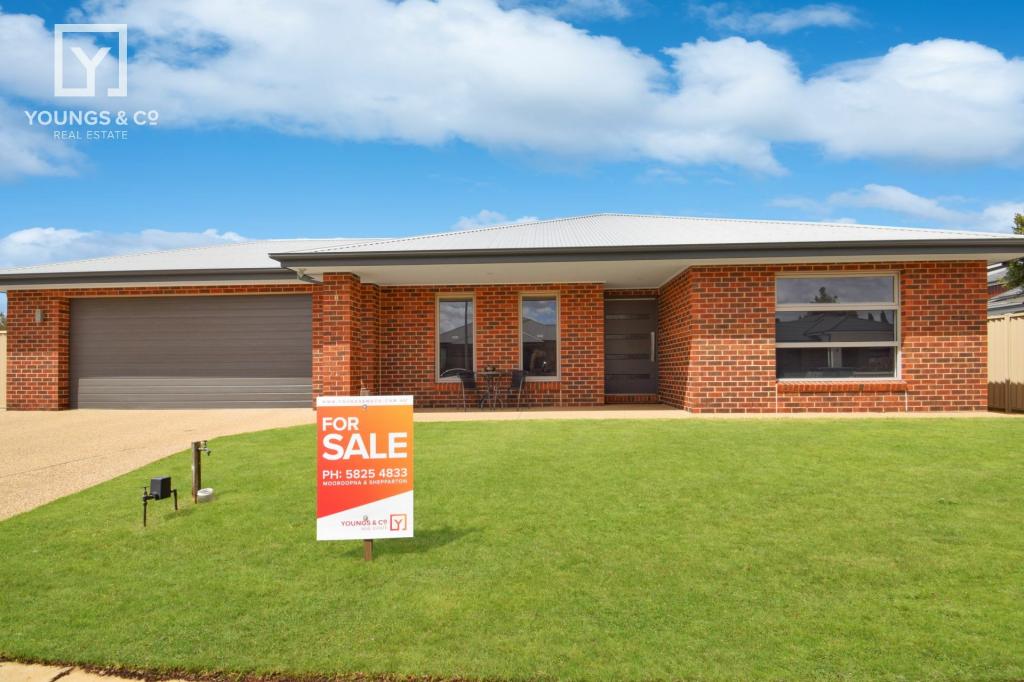 3 DAYLESFORD CRES, KIALLA, VIC 3631