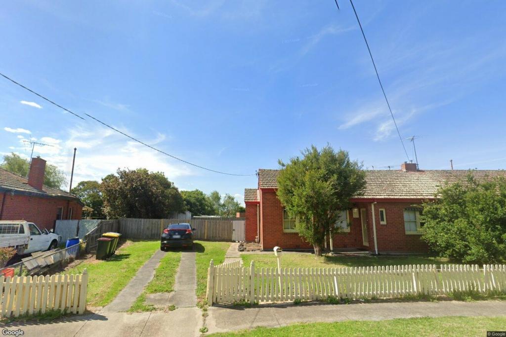 4 Pattison Ave, North Geelong, VIC 3215