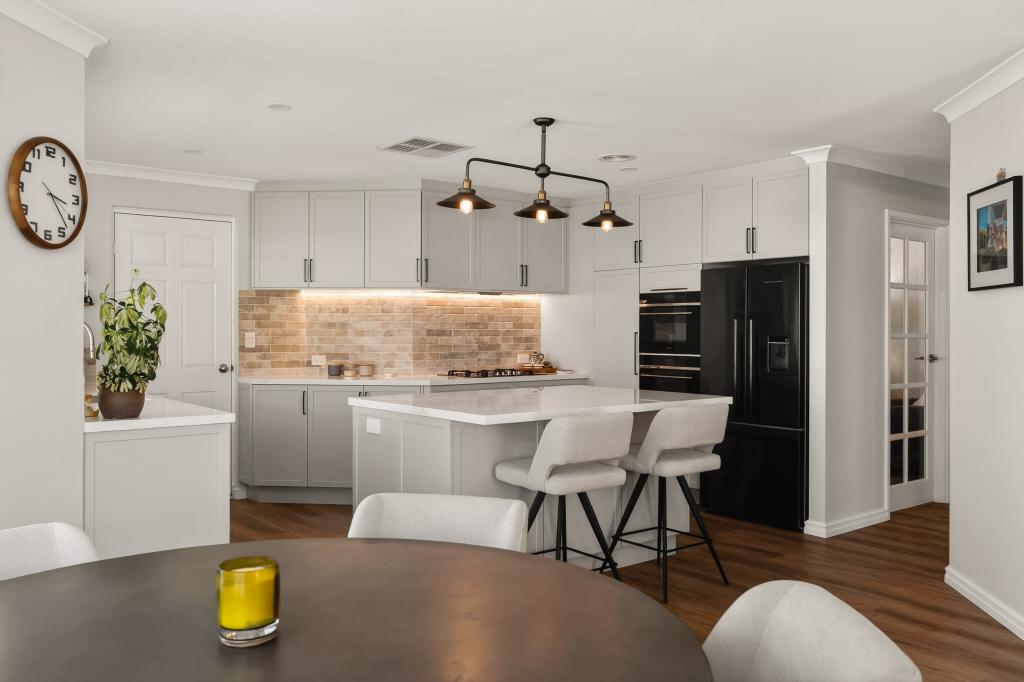 9 Graton Loop, Iluka, WA 6028