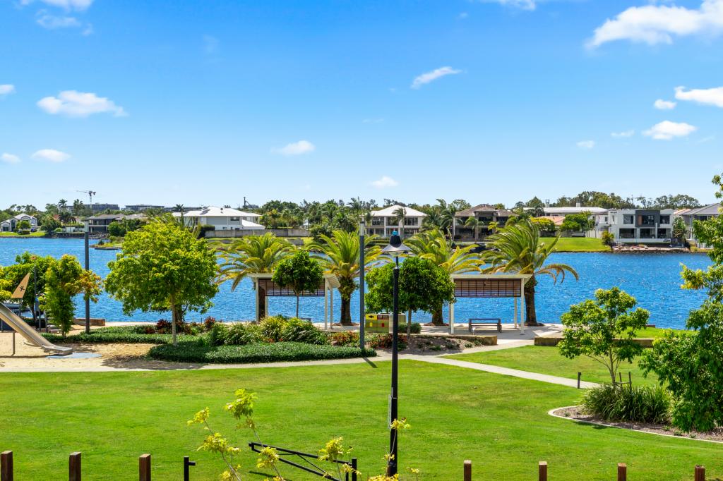 43 Lake Serenity Bvd, Helensvale, QLD 4212
