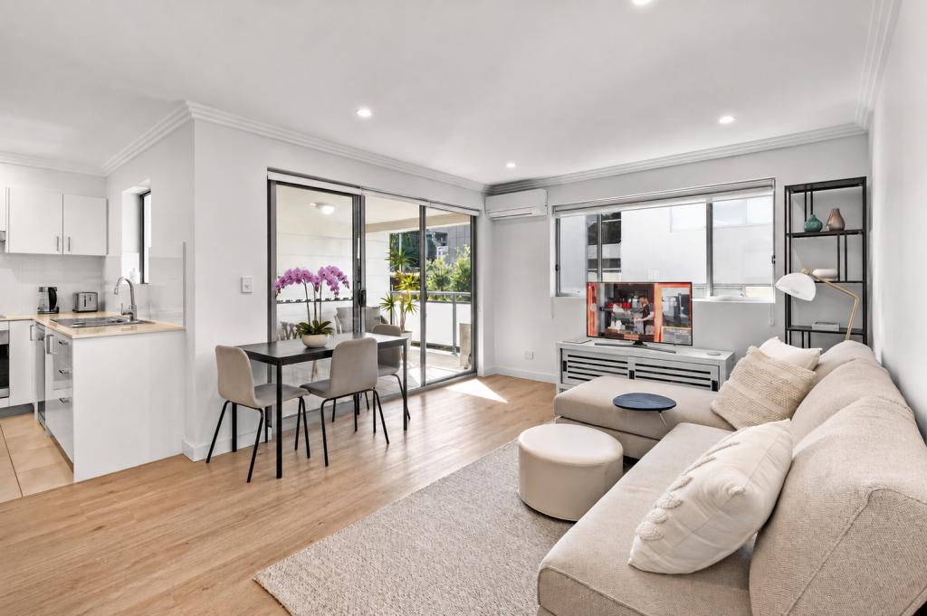 15/15 SHACKEL AVE, BROOKVALE, NSW 2100
