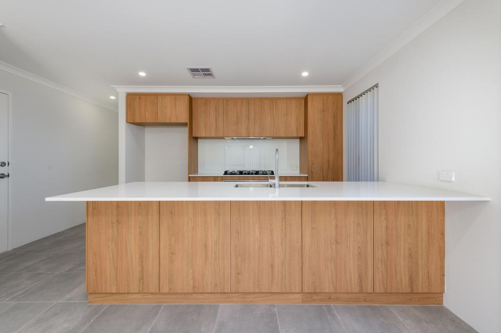 27 Formby Rd, Meadow Springs, WA 6210