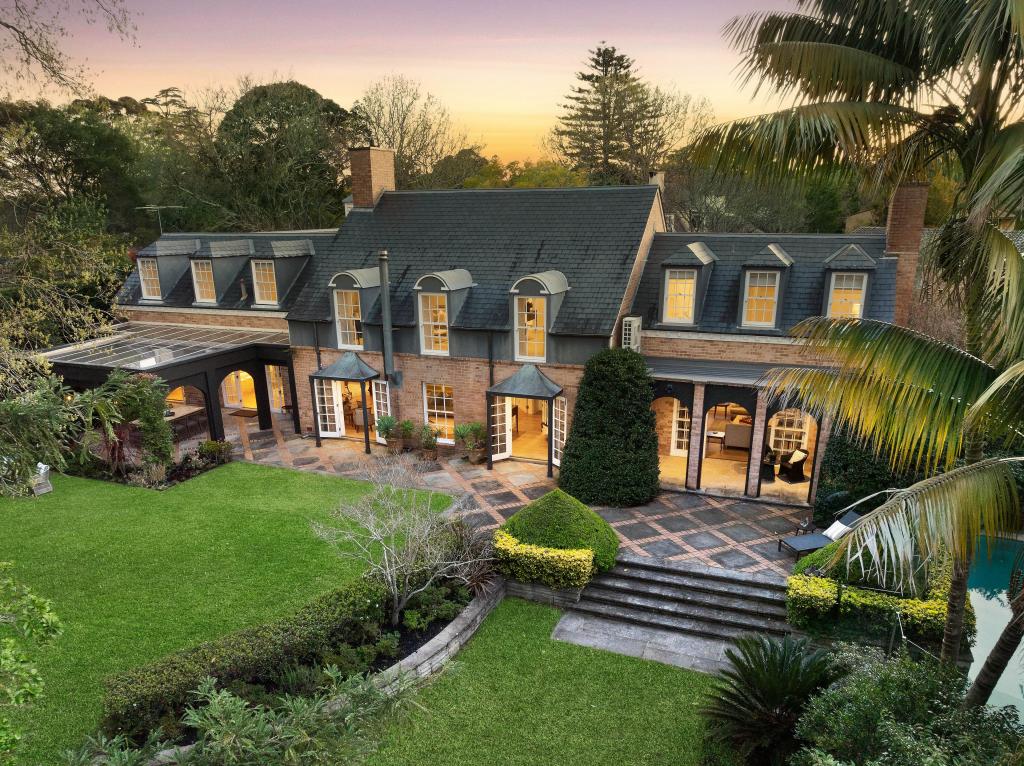 15 Pibrac Ave, Warrawee, NSW 2074