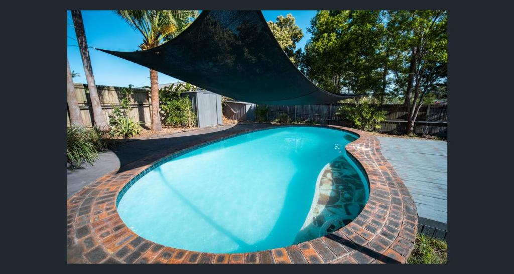 13 CALOOLA DR, SPRINGWOOD, QLD 4127