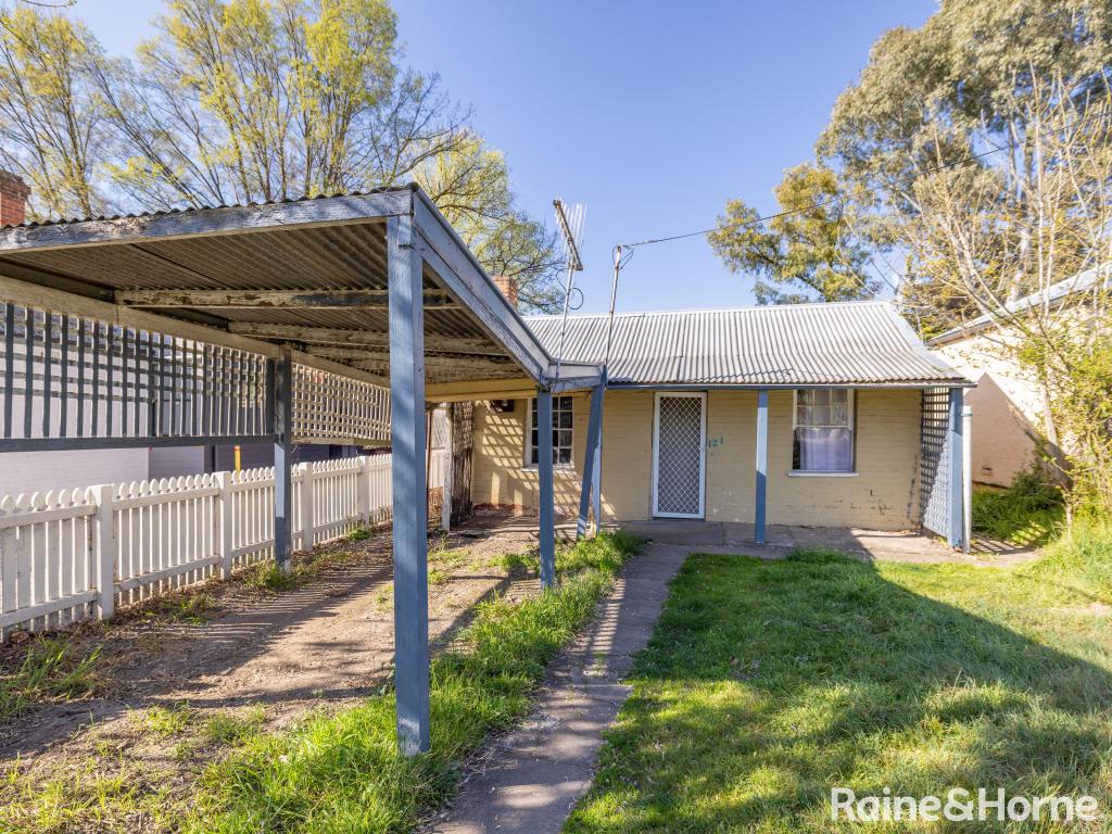 121 Russell St, Bathurst, NSW 2795