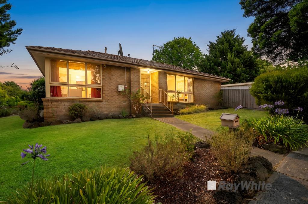 42 Saxonwood Dr, Narre Warren, VIC 3805