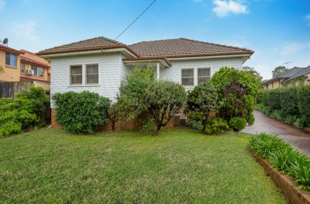 11 Chelsea Ave, Baulkham Hills, NSW 2153