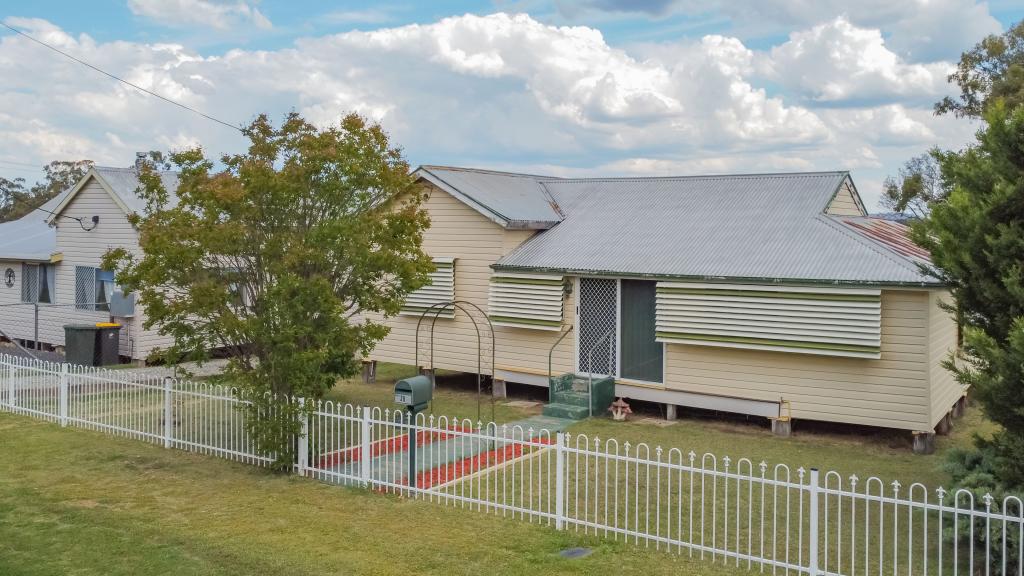 38 Glen Rd, Warwick, QLD 4370