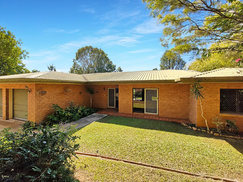 35 Ash St, Yungaburra, QLD 4884