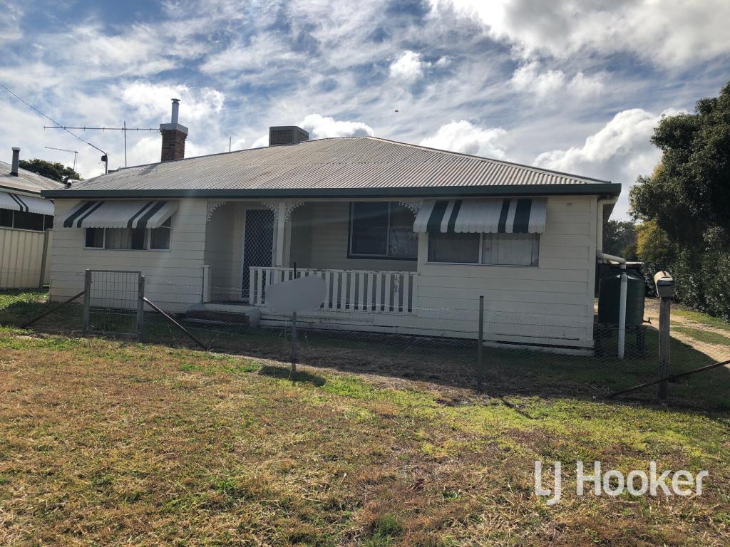 75 Inverell St, Inverell, NSW 2360