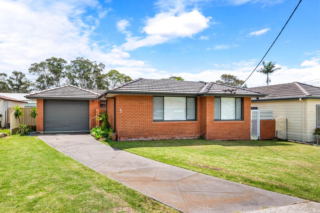 5 Sampson Ave, Belmont North, NSW 2280