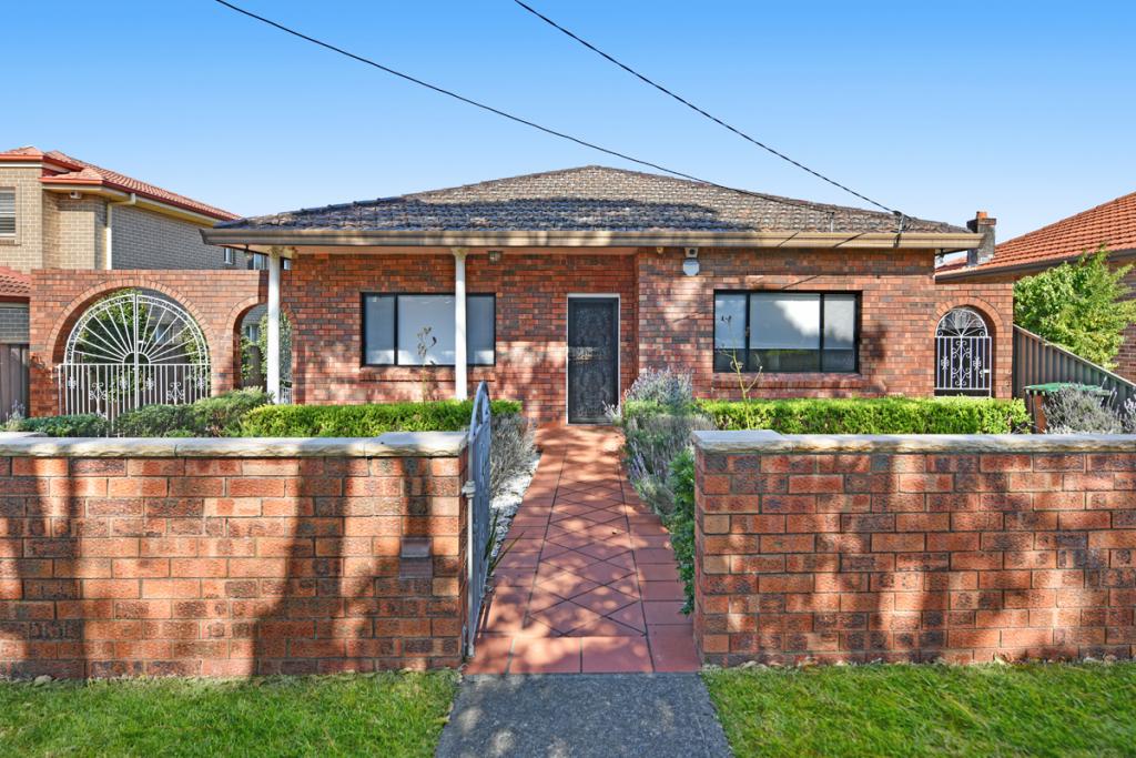 13 WORDSWORTH AVE, CONCORD, NSW 2137