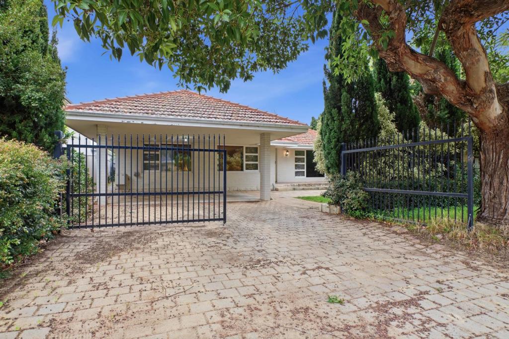 51 Gunbower Rd, Ardross, WA 6153