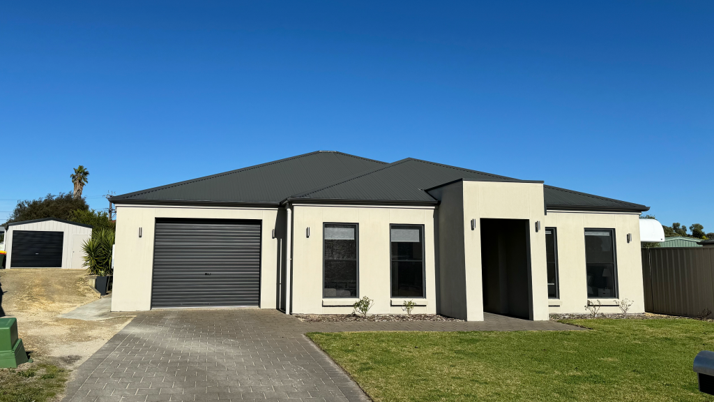 6 Jubilee Cres, Naracoorte, SA 5271