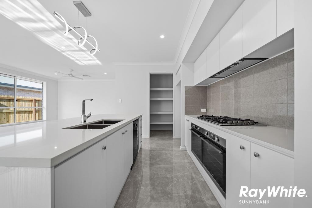 8 Lotus Ct, Greenbank, QLD 4124