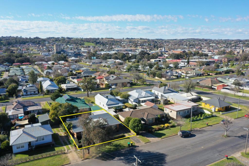7 Spring St, Young, NSW 2594